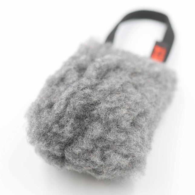 Fåret Frida - Trækkelegetøj med tykt fåreskind