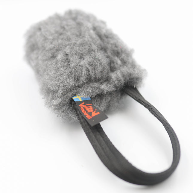 Fåret Frida - Trækkelegetøj med tykt fåreskind